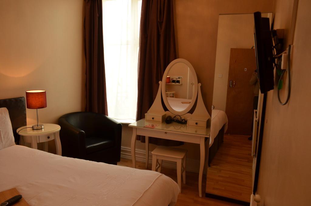 Shirley B & B Μπόρνμουθ Εξωτερικό φωτογραφία