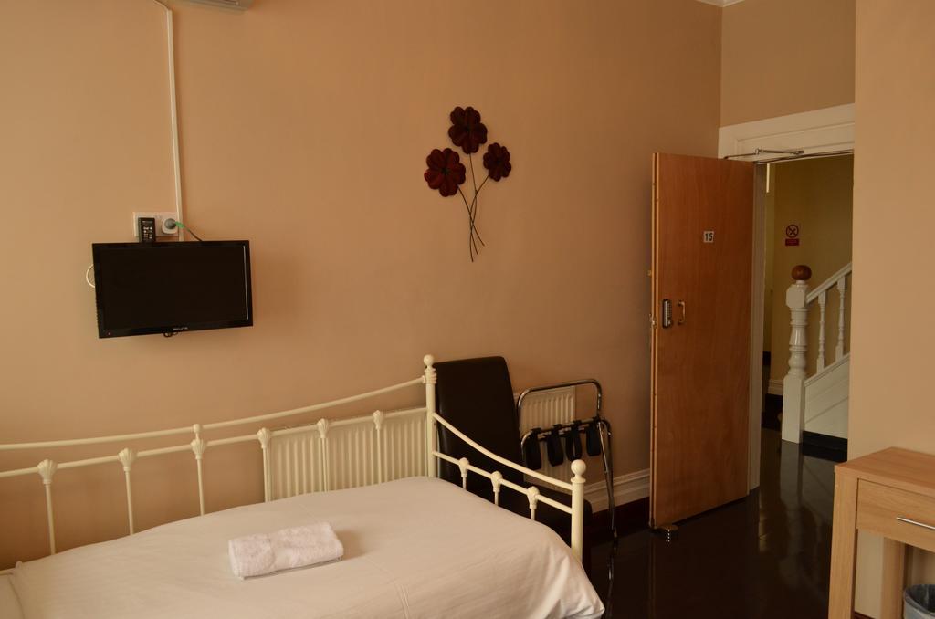 Shirley B & B Μπόρνμουθ Εξωτερικό φωτογραφία