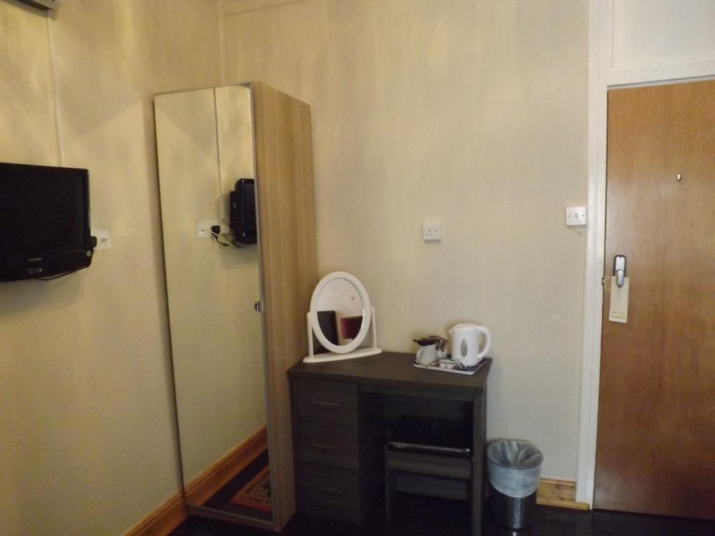 Shirley B & B Μπόρνμουθ Εξωτερικό φωτογραφία