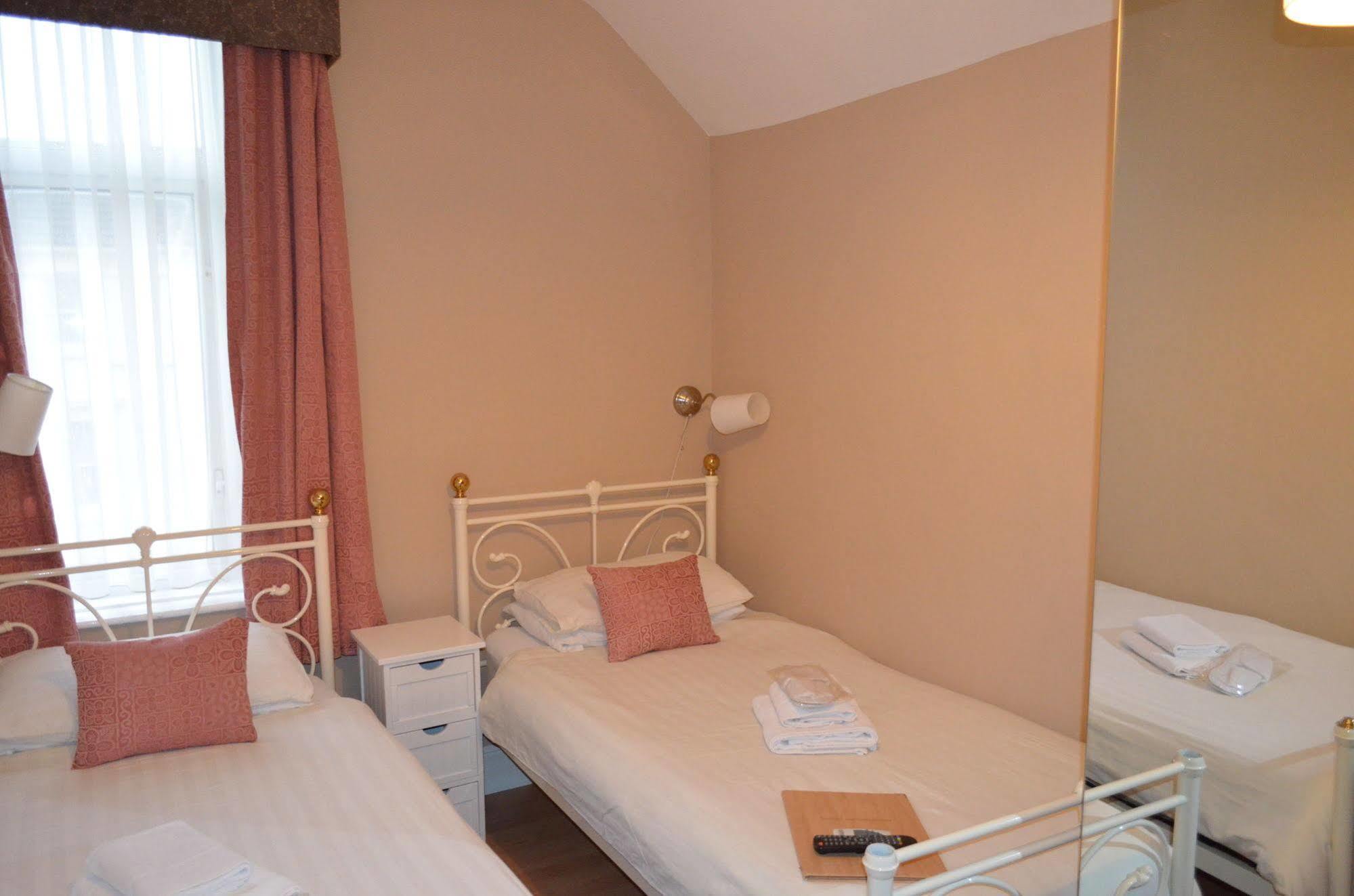 Shirley B & B Μπόρνμουθ Εξωτερικό φωτογραφία